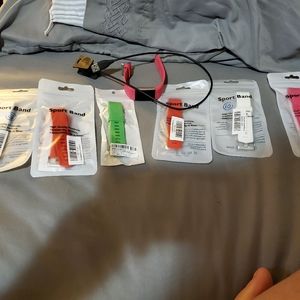 Fitbit Charge 2 w/ 6 extra brand new bands